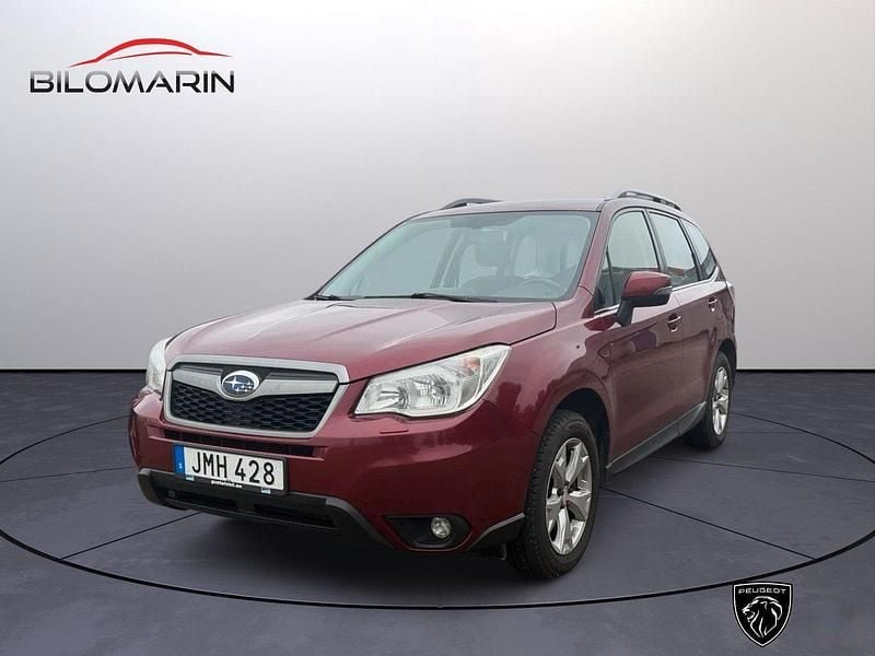 Ljusröd Begagnad 2014 Subaru Forester SUV | 74 900 kr (Marknadspris) - Bild 1/4