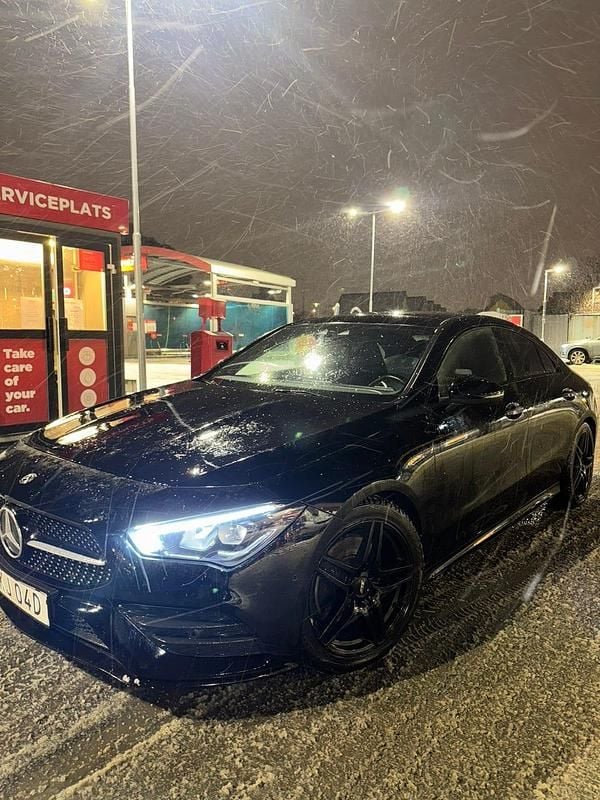 Begagnad 2020 Mercedes CLA200 | 280 000 kr (Marknadspris) - Bild 1/4