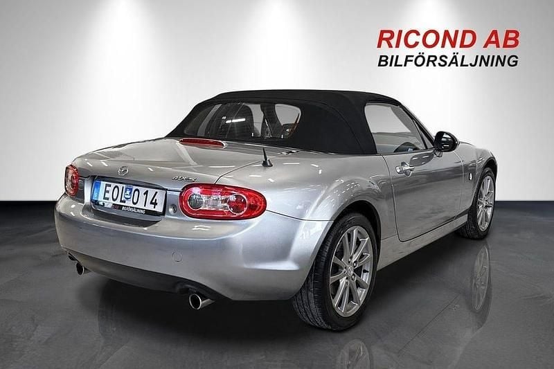 Begagnad Mazda MX5 126 HK (92 kW) 2012 Silver Cab