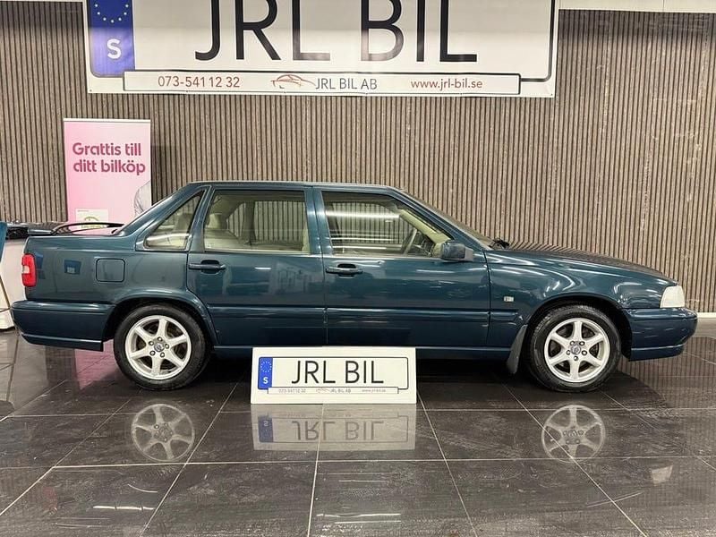 Grön Begagnad 1998 Volvo S70 SE Sedan | 29 900 kr (Marknadspris) - Bild 1/4