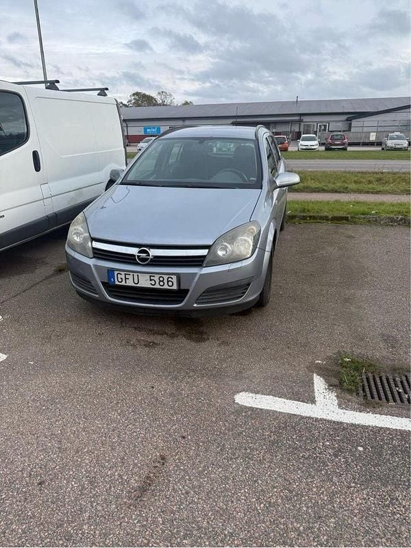 Grå Begagnad 2007 Opel Astra Kombi | 11 500 kr (Bra pris) - Bild 1/4