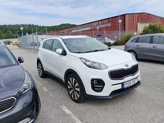 Vit Begagnad 2017 Kia Sportage Advance SUV | 140 000 kr (Superpris) - Bild 1/4