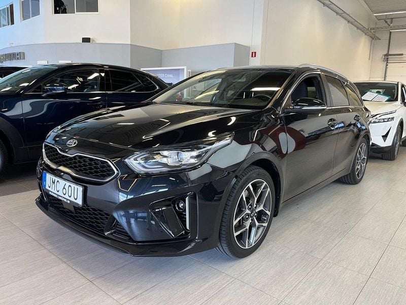 Svart Begagnad 2019 Kia Ceed Sportswagon GT-Line Kombi | 188 000 kr (Marknadspris) - Bild 1/4