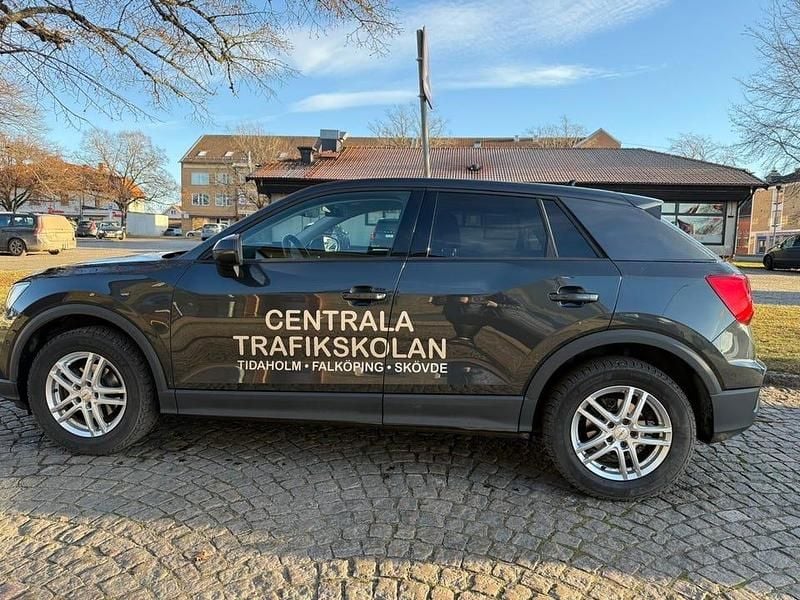 Begagnad 2022 Audi Q2 SUV | 185 000 kr (Marknadspris) - Bild 1/4