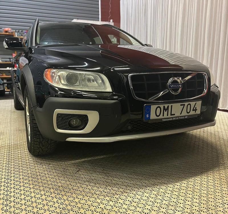 Begagnad Volvo XC70 Summum 163 HK (119 kW) 2012 Svart Kombi