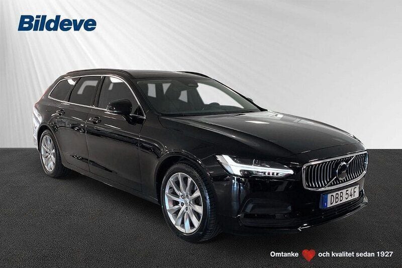 Svart Begagnad 2022 Volvo V90 Momentum Kombi | 359 900 kr (Marknadspris) - Bild 1/4