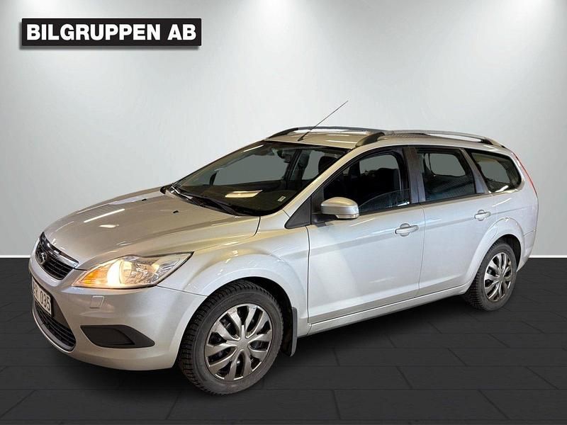 Grå Begagnad 2010 Ford Focus Trend Kombi | 47 900 kr (Lite dyr) - Bild 1/4