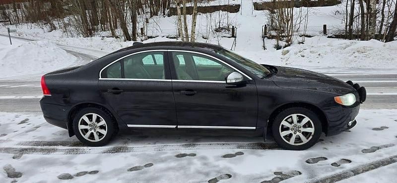 Begagnad Volvo S80 Summum 185 HK (136 kW) 2008 Svart metallic Sedan