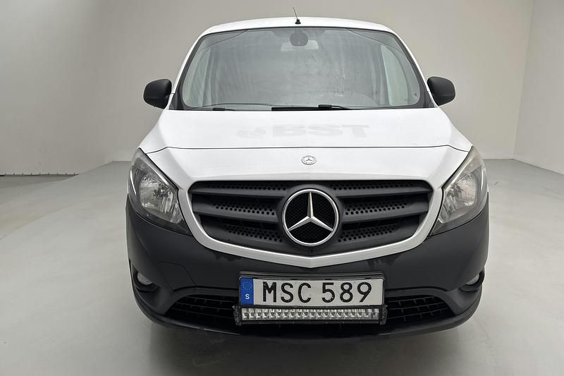 Begagnad Mercedes Citan 109 90 HK (66 kW) 2018 Vit