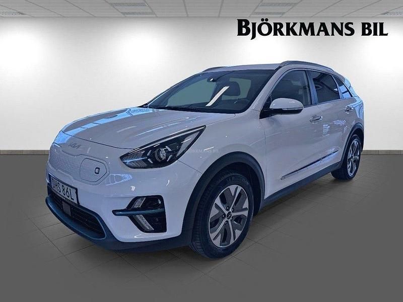 Vit Begagnad 2022 Kia e-Niro Advance SUV | 269 900 kr (Bra pris) - Bild 1/4