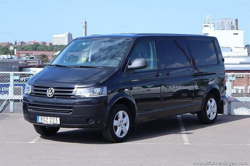 Svart ofärgade Begagnad 2014 VW T5 Van | 74 500 kr (Superpris) - Bild 1/4