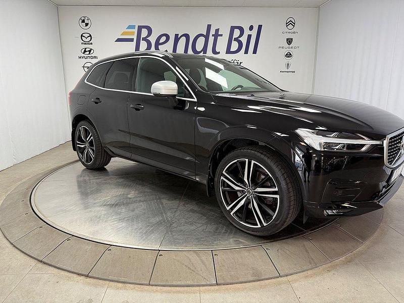 Svart Begagnad 2018 Volvo XC60 R-Design SUV | 334 500 kr (Lite dyr) - Bild 1/4