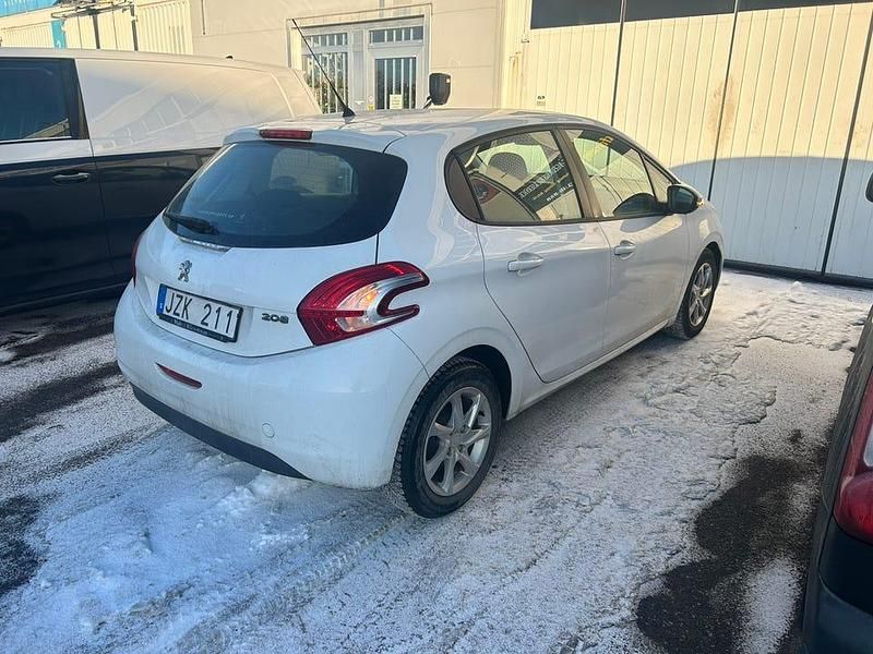 Begagnad Peugeot 208 68 HK (50 kW) 2012 Halvkombi