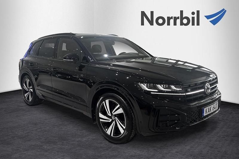 Svart Ny 2026 VW Touareg SUV | 904 100 kr (Marknadspris) - Bild 1/4