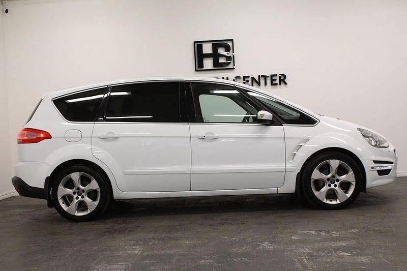 Begagnad Ford S-MAX Business Edition 164 HK (120 kW) 2015 Vit Minibuss