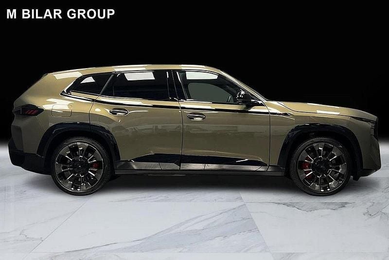 Gul Begagnad 2024 BMW XM Comfort Edition SUV | 1 749 000 kr - Bild 1/4