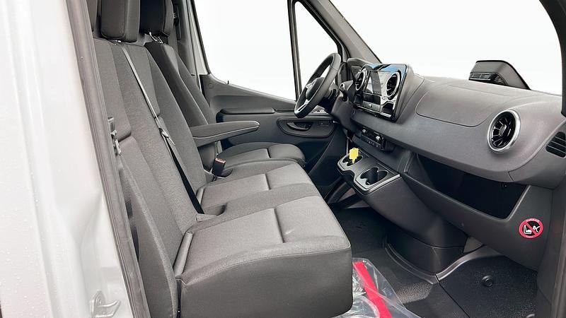 Ny Mercedes Sprinter 170 HK (125 kW) 2025 Van