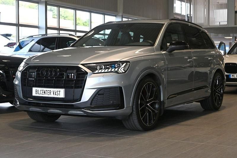 Silver Begagnad 2022 Audi Q7 Competition SUV | 749 000 kr (Marknadspris) - Bild 1/4