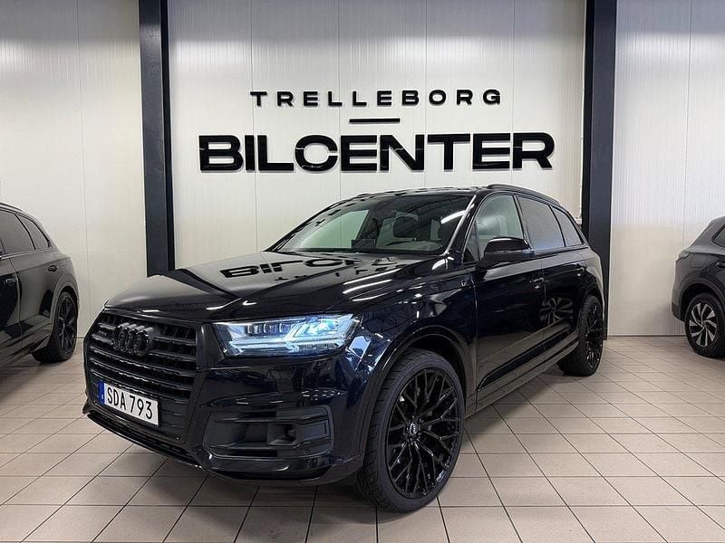 Svart Begagnad 2015 Audi Q7 SUV | 319 900 kr (Marknadspris) - Bild 1/4