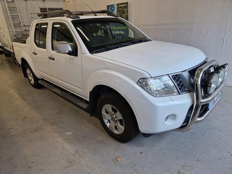 Vit Begagnad 2015 Nissan Navara Pickup | 159 900 kr (Bra pris) - Bild 1/4