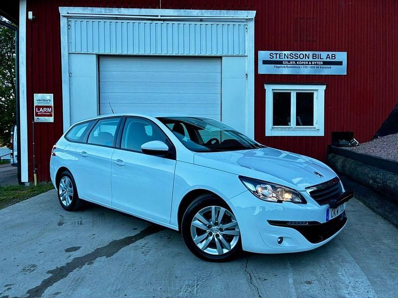 Vit Begagnad 2016 Peugeot 308 Active Kombi | 109 000 kr (Marknadspris) - Bild 1/4