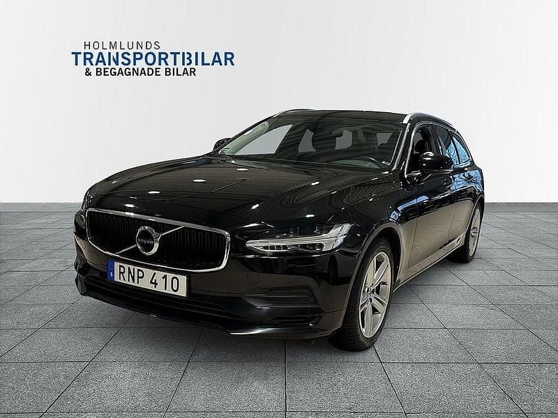 Begagnad Volvo V90 Momentum 250 HK (183 kW) 2018 Svart Kombi