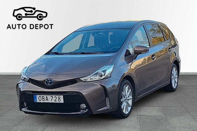 Brun Begagnad 2016 Toyota Prius+ Minibuss | 189 900 kr (Marknadspris) - Bild 1/4