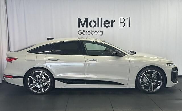 Begagnad Audi e-tron Sportback S-Line 314 kW (428 HK) 2025 Siambeige metallic SUV