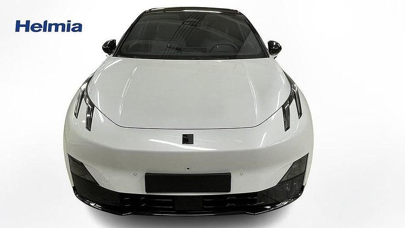 Begagnad Lynk & Co 02 275 HK (202 kW) 2024 Vit SUV