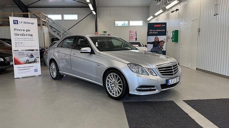 Begagnad Mercedes E220 Avantgarde 170 HK (125 kW) 2011 Silver Kombi