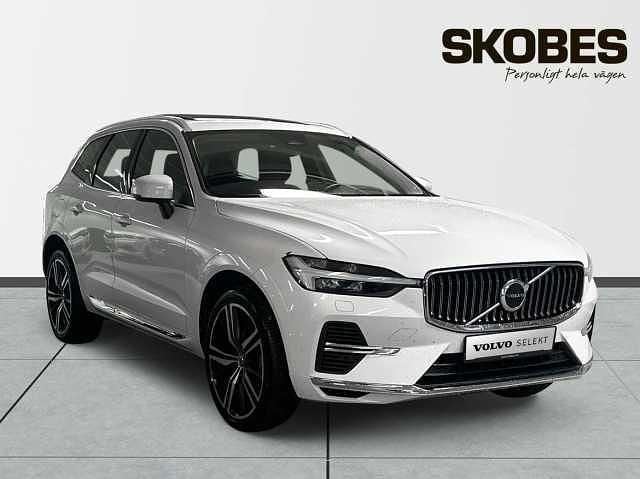 Vit Begagnad 2022 Volvo XC60 Inscription SUV | 439 900 kr (Bra pris) - Bild 1/3