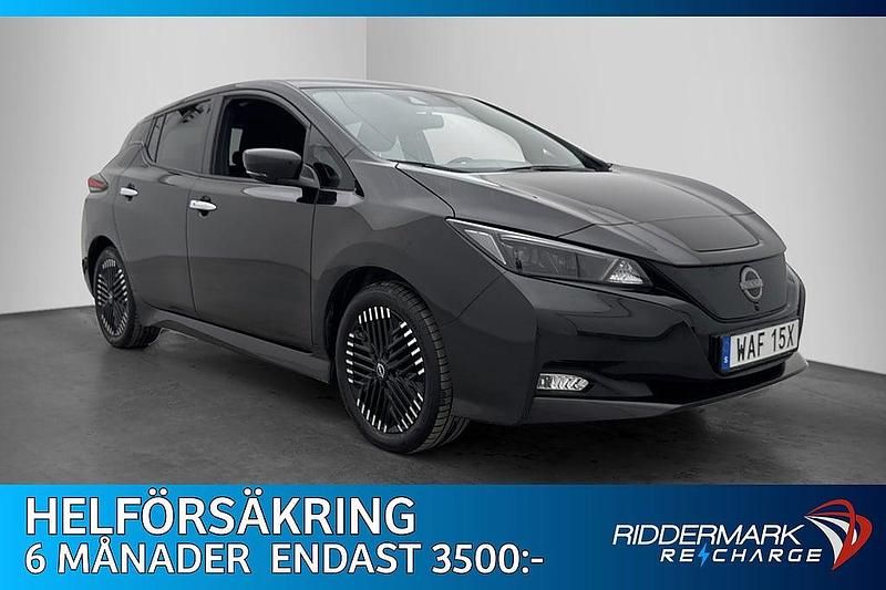Svart Begagnad 2022 Nissan Leaf 360º Halvkombi | 164 900 kr (Marknadspris) - Bild 1/3