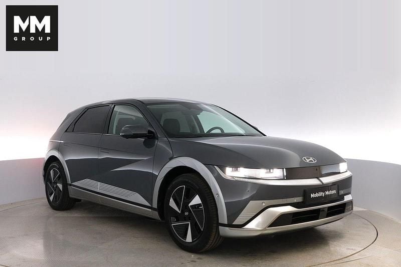 Grå Ny 2025 Hyundai Ioniq 6 Advanced Sedan | 664 900 kr - Bild 1/4