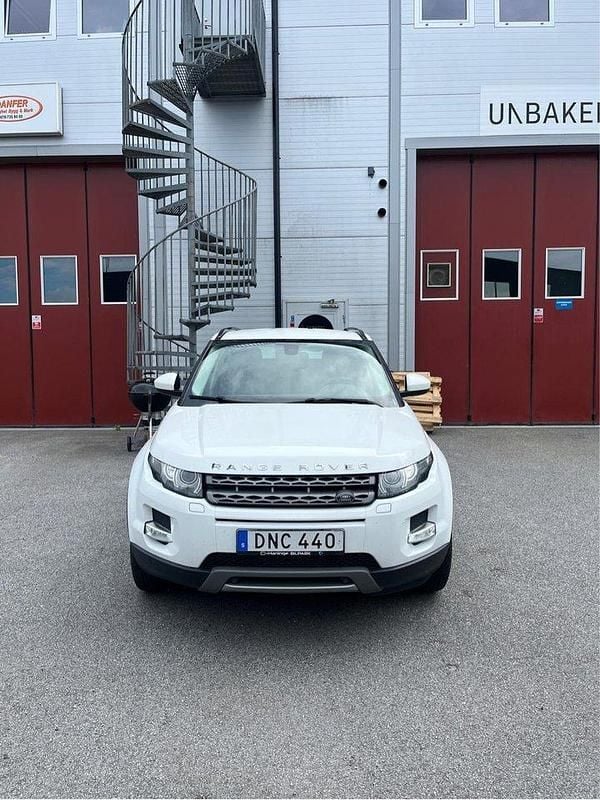 Vit Begagnad 2015 Land Rover Range Rover evoque Pure SUV | 129 900 kr (Bra pris) - Bild 1/4