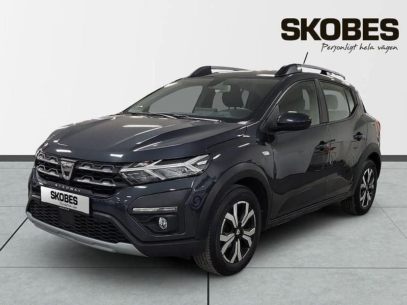 Begagnad Dacia Sandero Comfort 91 HK (66 kW) 2021 Grå