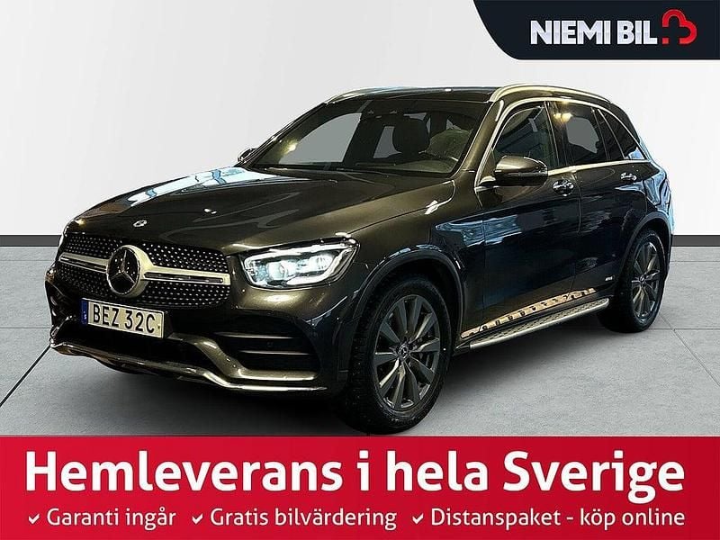 Grå Begagnad 2019 Mercedes GLC220 AMG line SUV | 379 900 kr (Lite dyr) - Bild 1/3