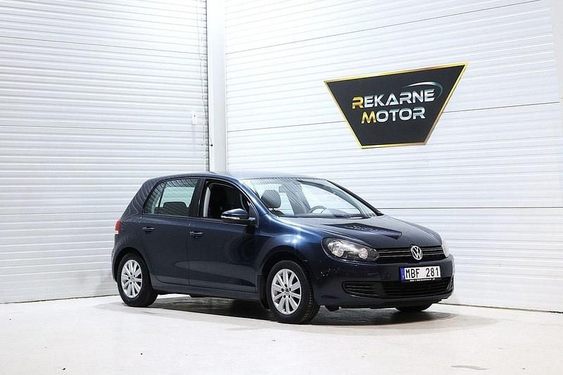 Mörkgrå Begagnad 2011 VW Golf VII Halvkombi | 79 900 kr (Bra pris) - Bild 1/3