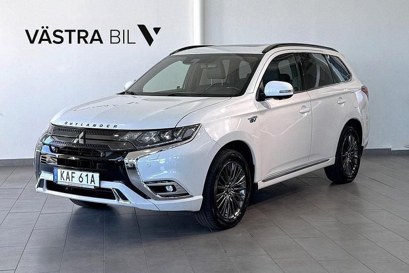 Vit Begagnad 2019 Mitsubishi Outlander P-HEV Edition SUV | 264 900 kr (Lite dyr) - Bild 1/4