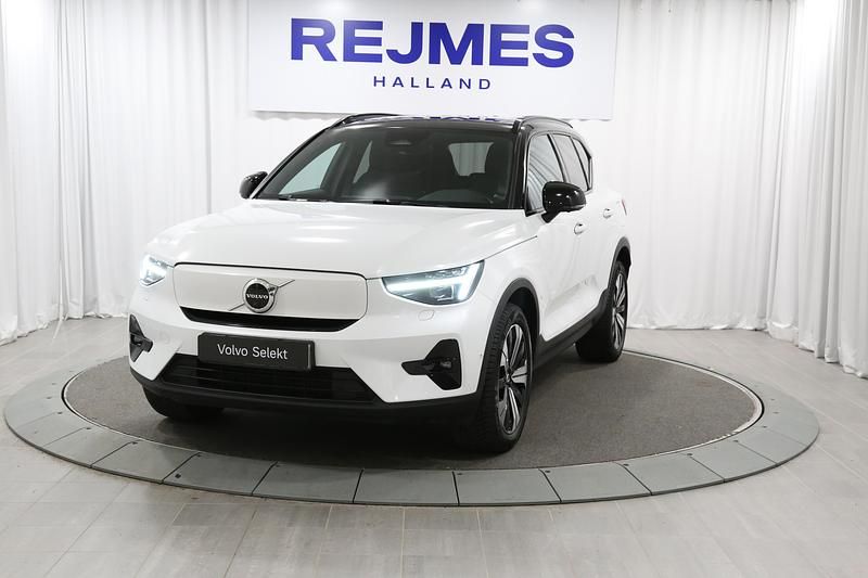 Vit Begagnad 2022 Volvo XC40 Single Motor SUV | 359 500 kr (Lite dyr) - Bild 1/4