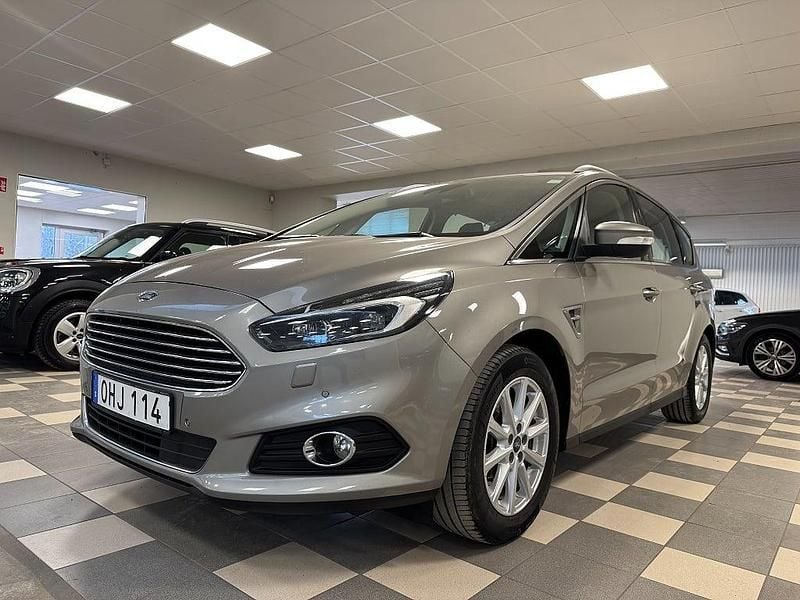 Begagnad Ford S-MAX Business Edition 160 HK (117 kW) 2016 Grå Minibuss