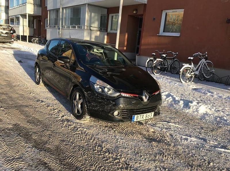 Begagnad Renault Clio IV 90 HK (66 kW) 2014