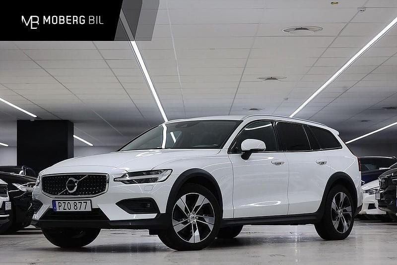 Vit Begagnad 2020 Volvo V60 CC Kombi | 314 990 kr (Marknadspris) - Bild 1/3
