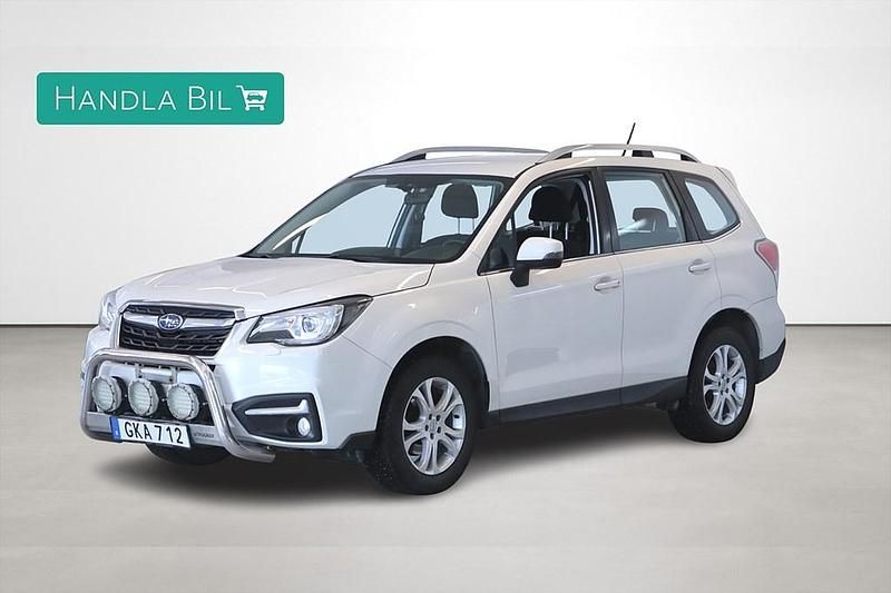 Vit Begagnad 2017 Subaru Forester SUV | 219 900 kr (Marknadspris) - Bild 1/4