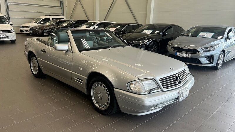 Silver Begagnad 1998 Mercedes SL500 Cab | 259 000 kr - Bild 1/4
