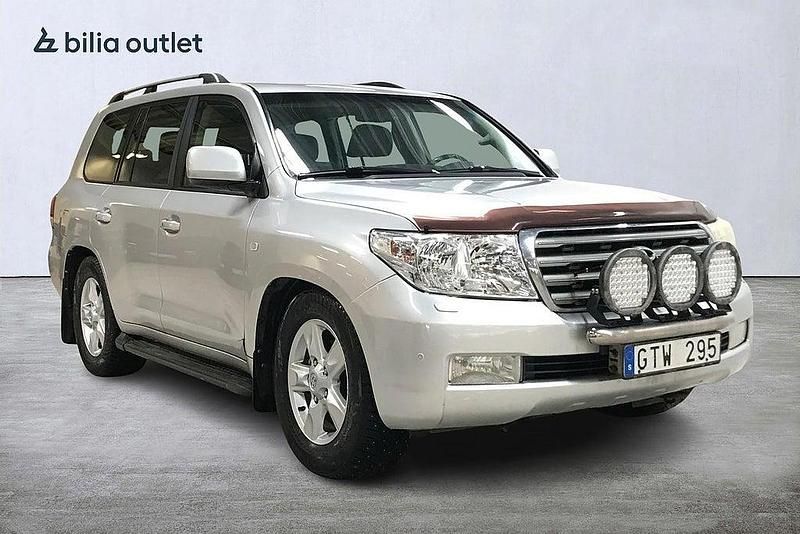 Begagnad Toyota Land Cruiser 265 HK (194 kW) 2008 Silver SUV