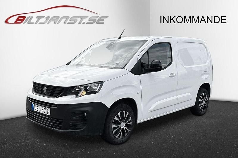 Vit Begagnad 2022 Peugeot Partner Minibuss | 249 875 kr (Dyr) - Bild 1/4