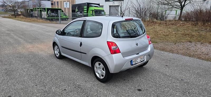 Begagnad Renault Twingo 76 HK (55 kW) 2008 Halvkombi