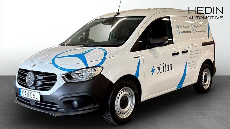Vit (white) Ny 2024 Mercedes eCitan Van | 424 875 kr (Marknadspris) - Bild 1/4