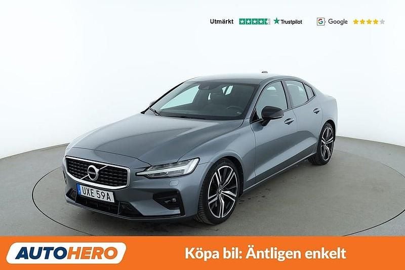 Grå Begagnad 2019 Volvo S60 R-Design Sedan | 278 000 kr (Marknadspris) - Bild 1/4