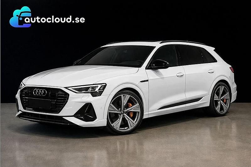 Vit Begagnad 2022 Audi e-tron Black Edition SUV | 369 800 kr (Marknadspris) - Bild 1/4